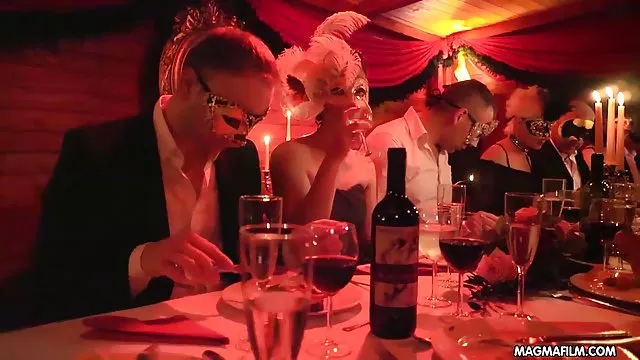XXX بدون ثبت نام برده,نوجوانان آسیایی, نوجوانان فیلمهای داستانی سکسی طولانی با موهای زائد,سفید,اسباب بازی